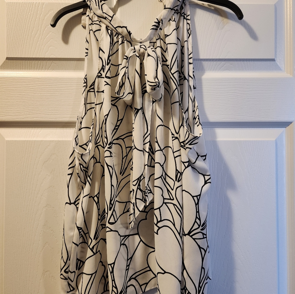 NWOT Worthington Sleeveless Mock Neck Top